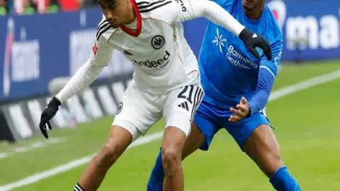 大洛对决约基奇：洛佩兹硬碰硬防守较量